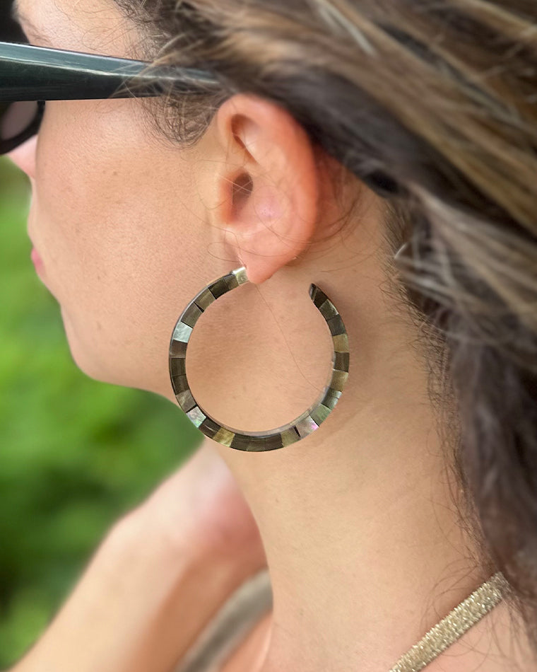 ARGOLLAS BROWN M