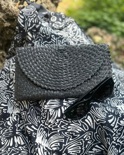POUCH FIBRA NEGRO